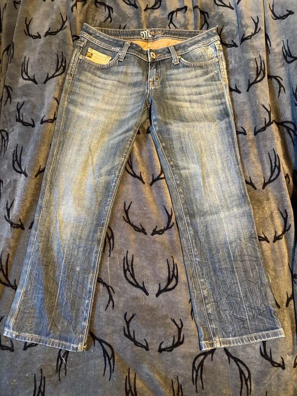 Miss Me Women's Mid-Rise Bootcut Denim Jeans with Embroidered Back Pockets
